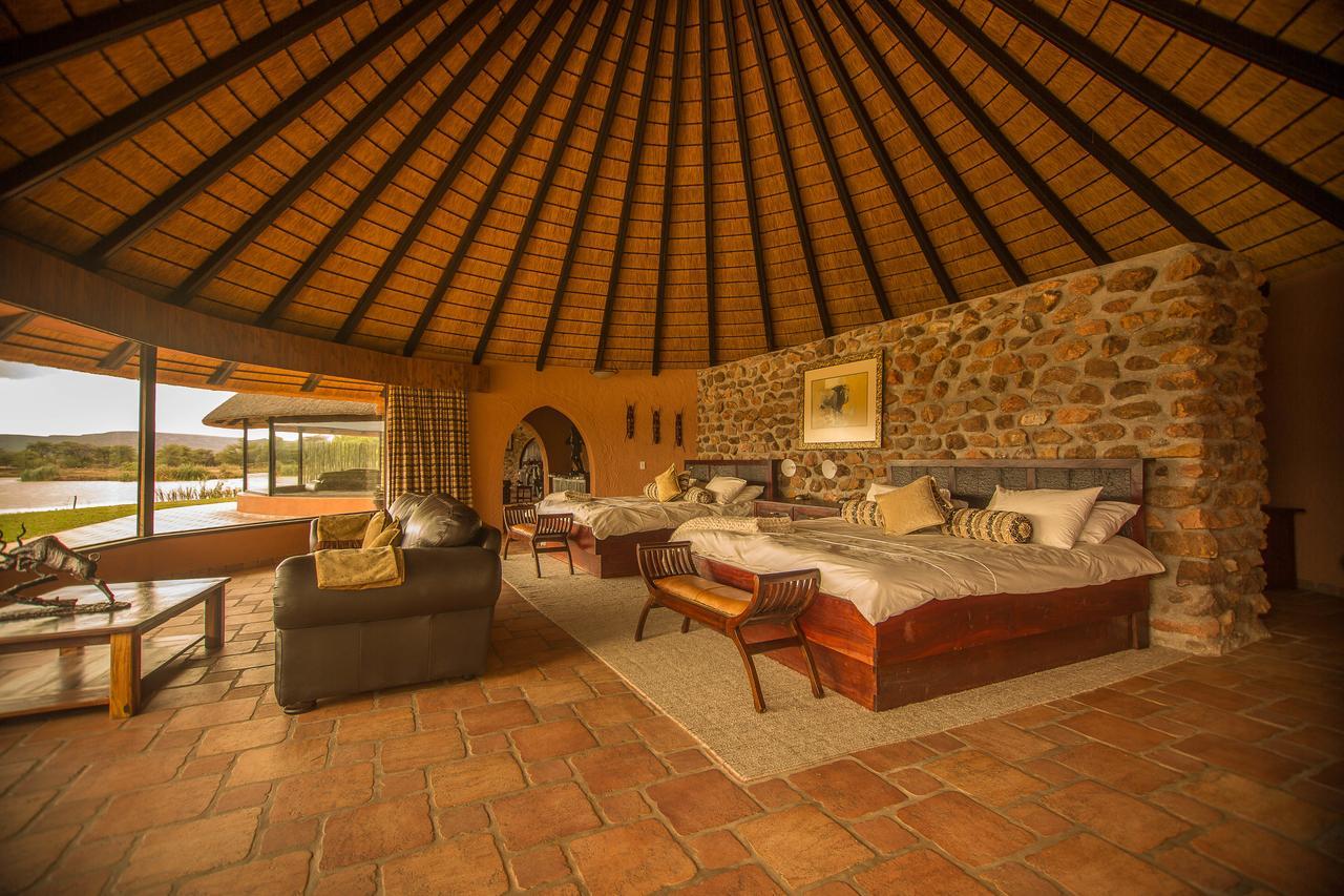 Mount Etjo Safari Lodge Kalkfeld Exteriér fotografie